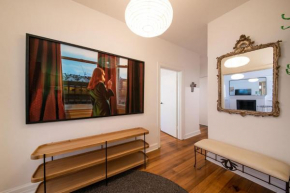 Charnwood Charm in St Kilda